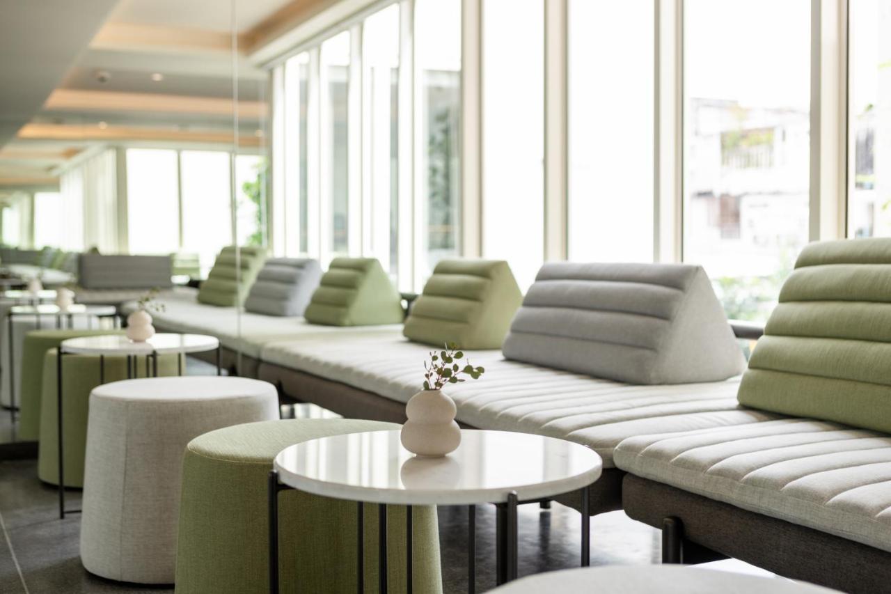 Yanh Ratchawat Hotel Bangkok Exterior photo