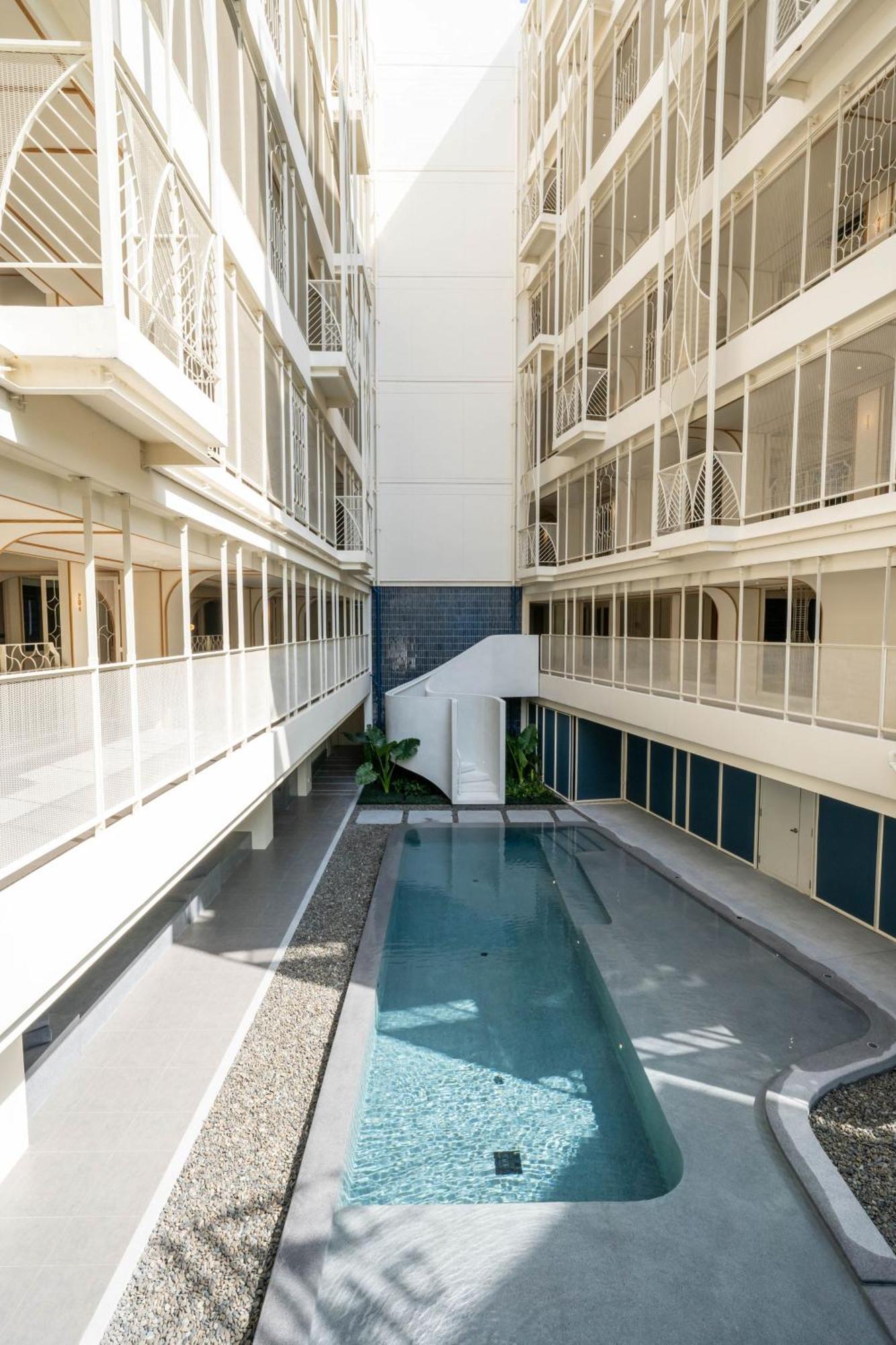 Yanh Ratchawat Hotel Bangkok Exterior photo